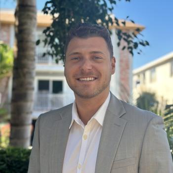 Brady-Warren-Headshot